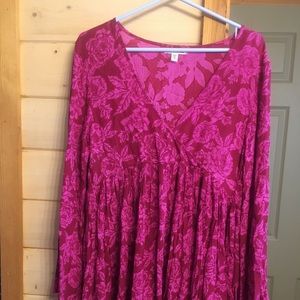 Billabong small pink floral V neck dress
